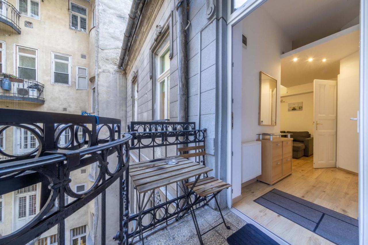 Anastasia 2 Bedrooms Apartment On Vaci Utca Budapest Exterior foto
