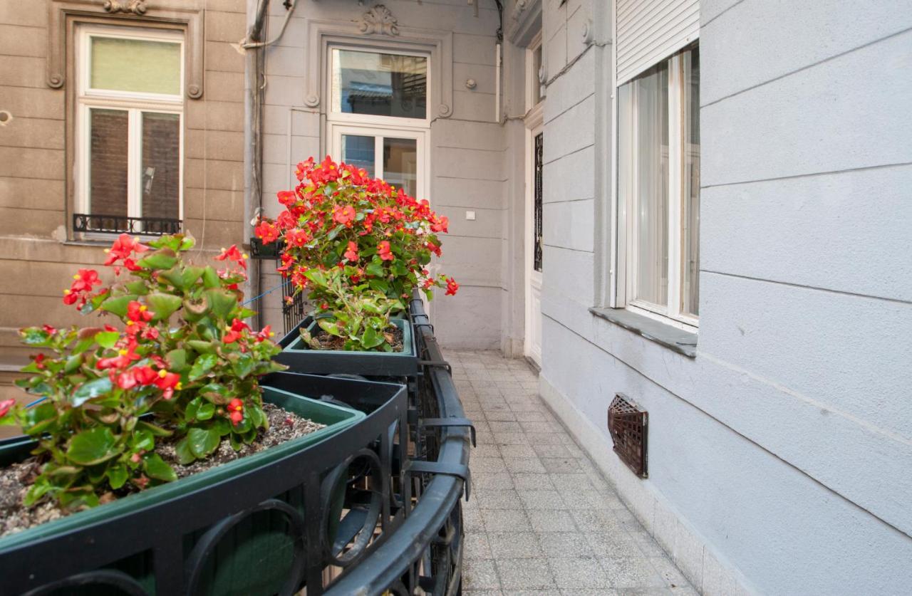 Anastasia 2 Bedrooms Apartment On Vaci Utca Budapest Exterior foto
